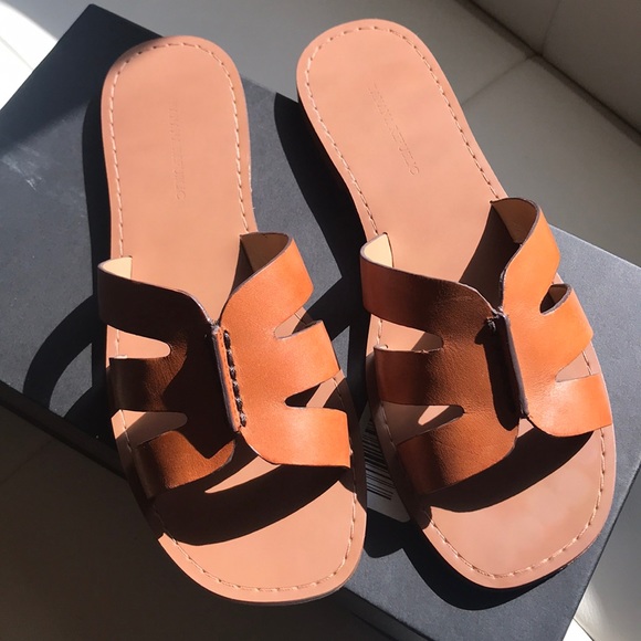 Banana Republic Shoes - Banana Republic Nutmeg Bridge Slide EUC -worn once